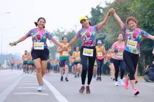 BIB: 15538, 5080, 16942
                            <button type="button" onclick="openModal(7876120)" class="btn btn-primary btn-sm float-right btn-popup" data-toggle="modal" data-target=".modal-high-quality">
                        <i class="fas fa-shopping-cart"></i> Add to Cart
                    </button>
                                            <button type="button" onclick="isThisMe(7876120, true)" class="btn btn-success btn-sm float-right btn-popup btn-isme hidden" data-toggle="tooltip" data-placement="bottom" title="นี่คือรูปของคุณใช่ไหม คลิกที่นี่เพื่อเอาเข้าอัลบั้ม">
                        <i class="fas fa-plus"></i> Add to album
                    </button>
                    <button type="button" onclick="isThisMe(7876120, false)" class="btn btn-warning btn-sm float-right btn-popup btn-isnotme hidden">
                        <i class="fas fa-ban"></i> Remove from album
                    </button>